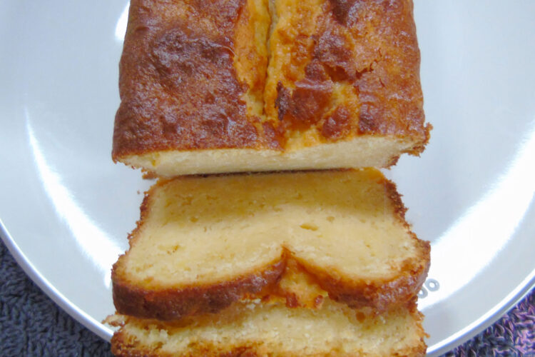 lemon loaf cake sliced