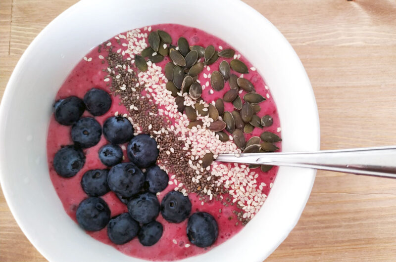 Healthy banana and berry smoothie bowl